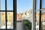 Wohnen mit Weltkulturerbe: 2-Zimmer-Wohnung mit Balkon, Fahrstuhl & Ausblick - Etagenwohnung Schwerin Altstadt | Angebot:26614880