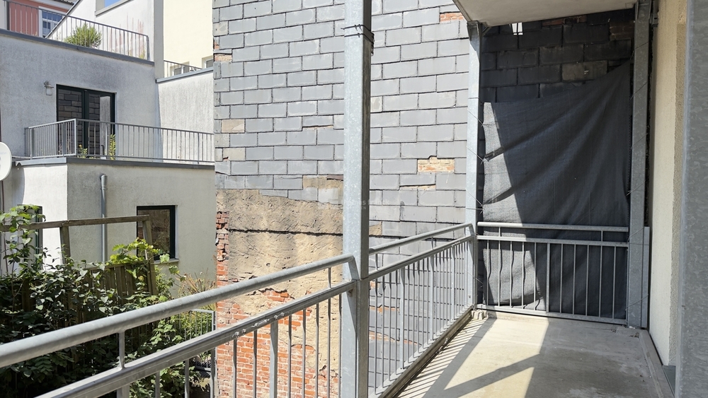 Charmante Giebelwand in Schiefer