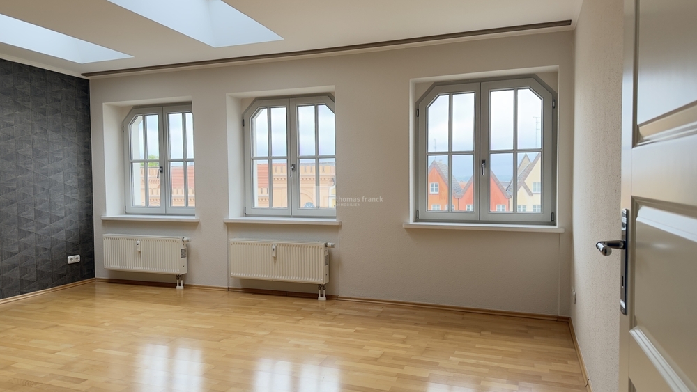 In das grosse Zimmer gesehen