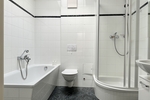 Wohnen mit Weltkulturerbe: 2-Zimmer-Wohnung mit Balkon, Fahrstuhl & Ausblick - Etagenwohnung Schwerin Altstadt | Angebot:26614880